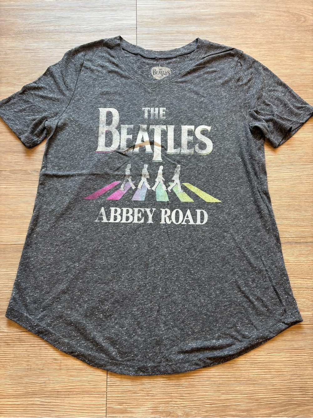 The Beatles Abbey Road Rainbow Graphic Band Tee size M